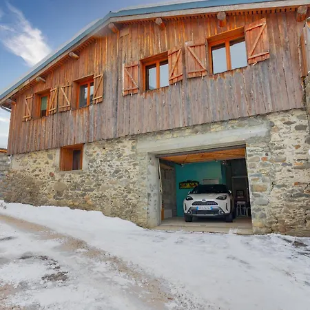 Le Petit Paradis, Au Coeur Des 3 Vallees Chalet *