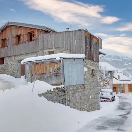 Le Petit Paradis, Au Coeur Des 3 Vallees Chalet Saint-Marcel (Savoie)